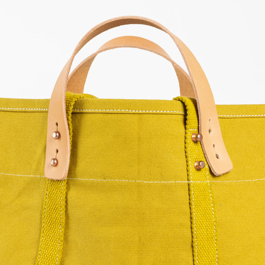 Small East West Tote