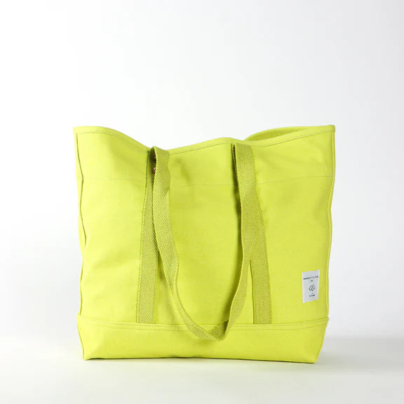 Small East West Tote