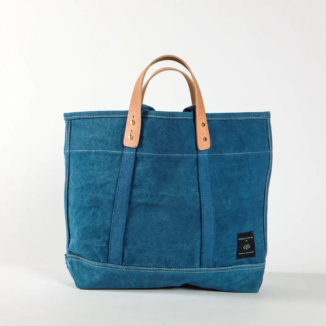 Small East West Tote