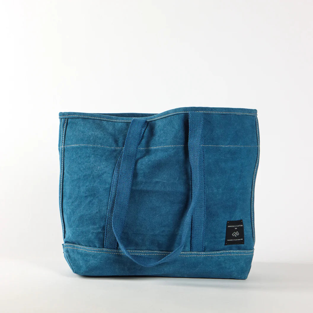 Small East West Tote