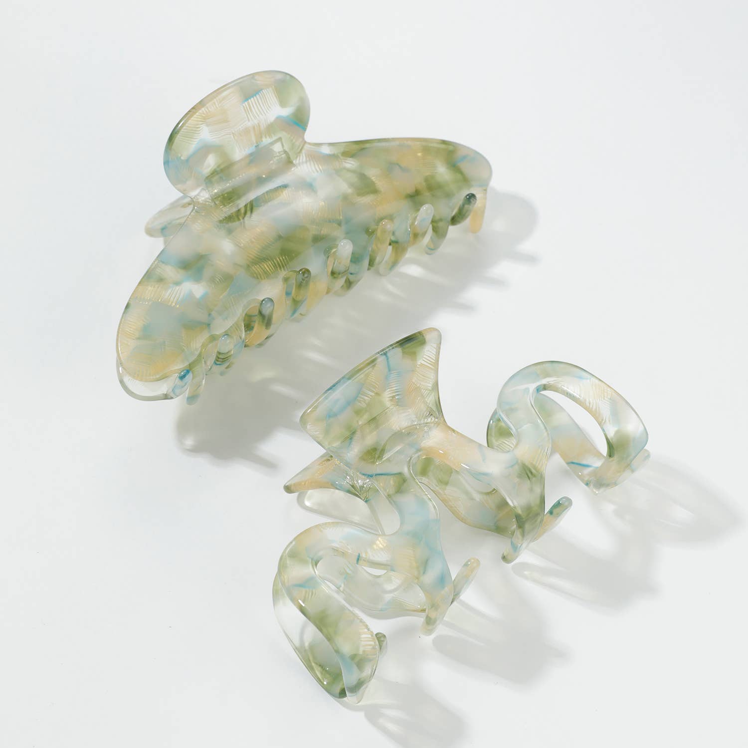 Garden Party | Assorted Large Claw Clips.