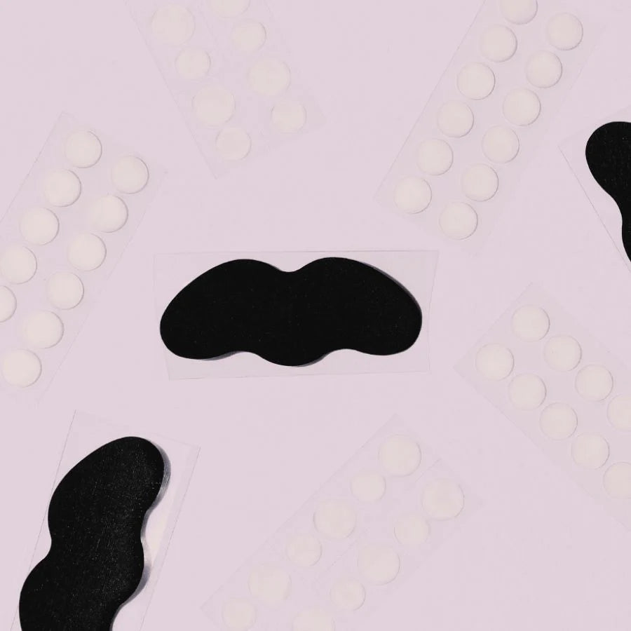 breakout-box-nose-strip-and-dots-remove-acne_2048x2048_d61d6781-ac17-4433-8f13-2bb238dd6cb8.webp