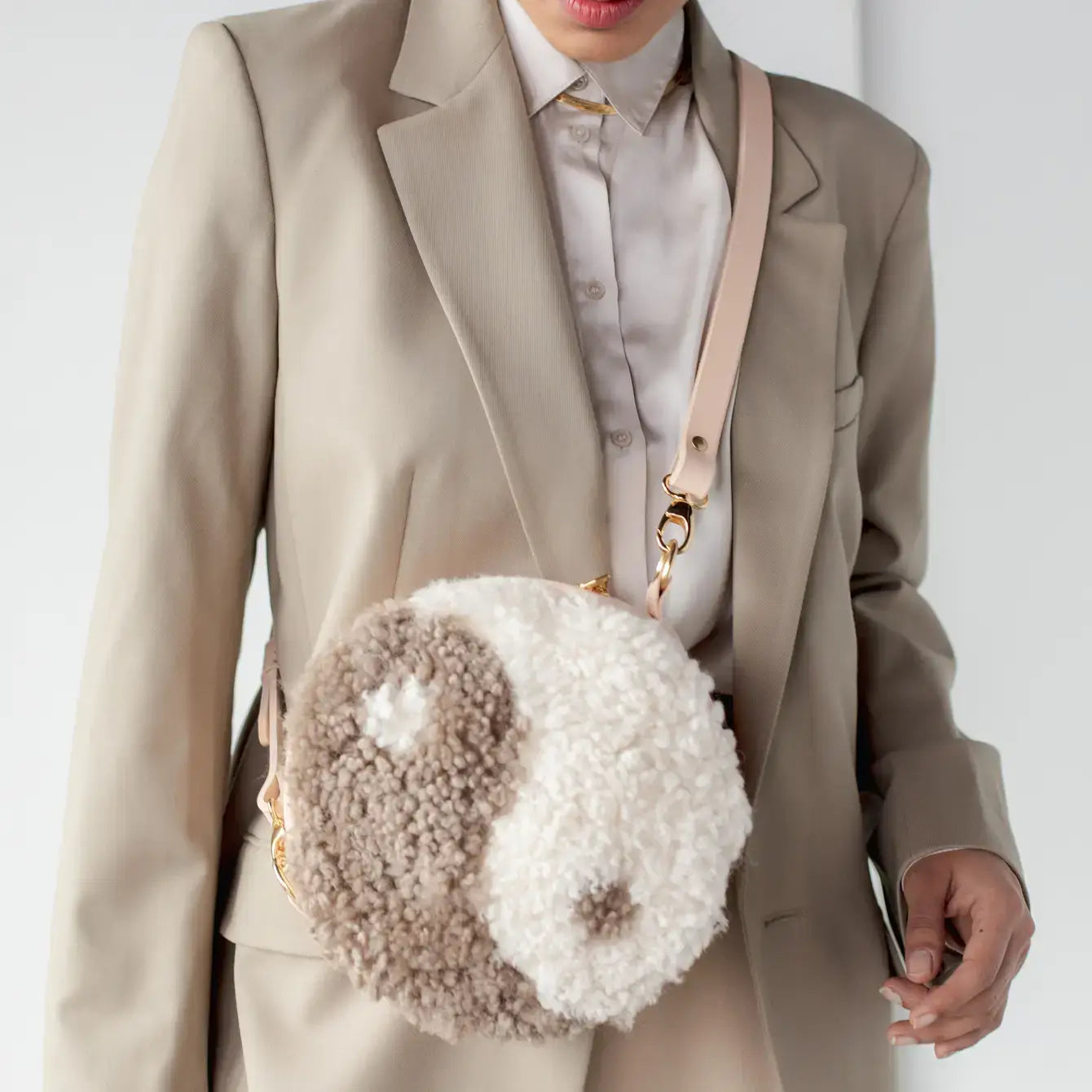 The Unity Bag in Beige & White