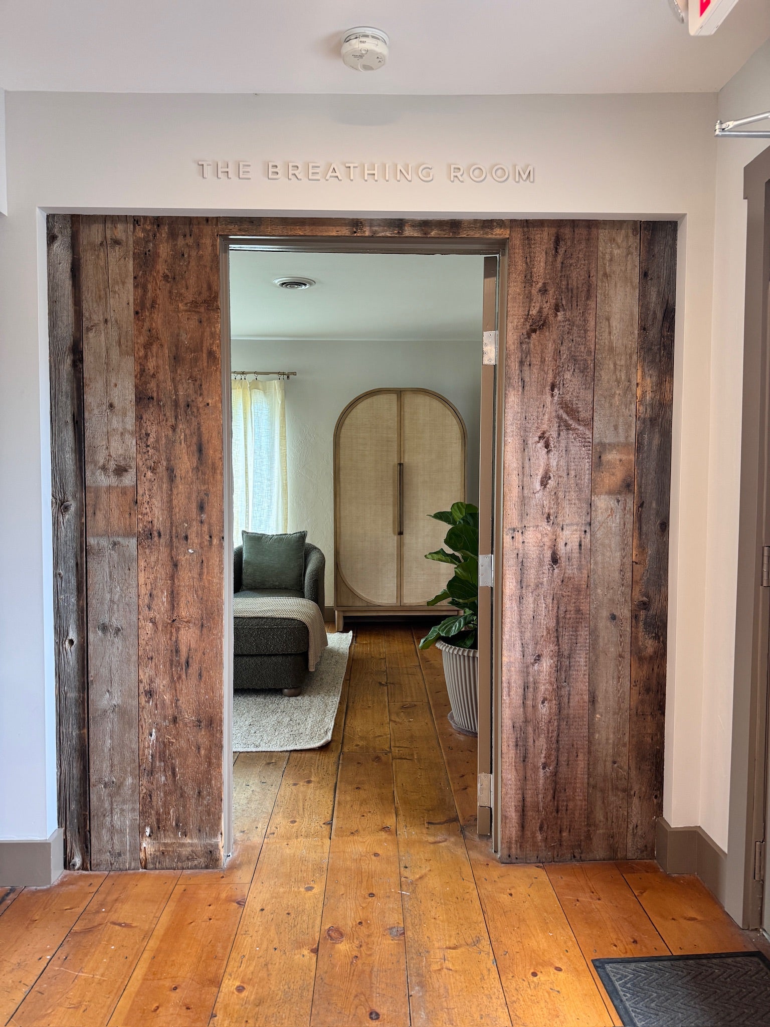 What to Expect at the SALT + GROVE Spa