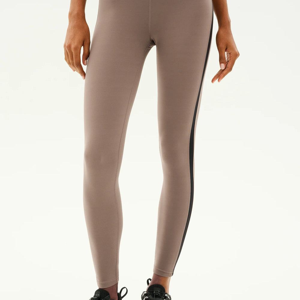 
                      
                        Clare High Waist Rigor 7/8 Legging
                      
                    