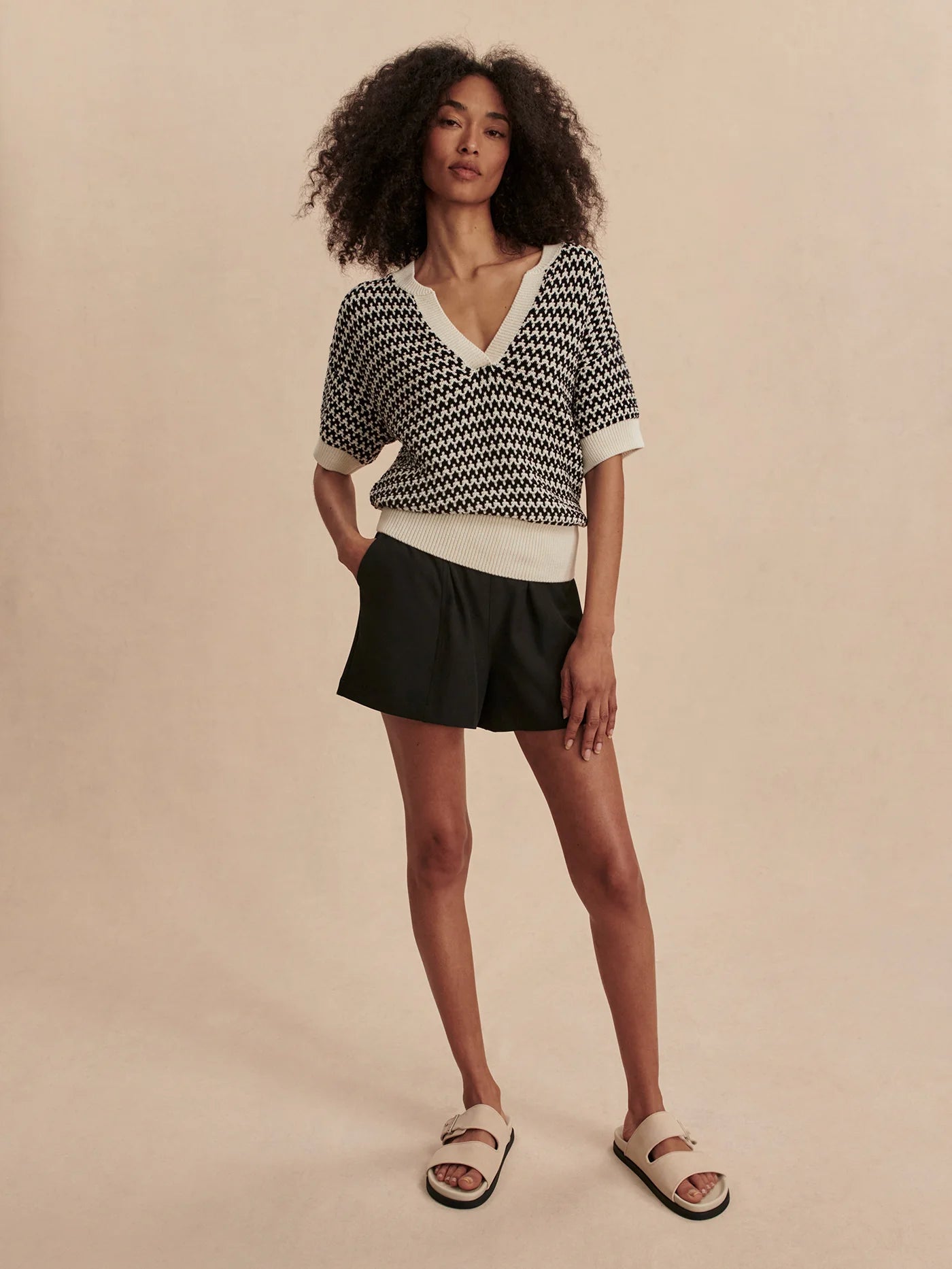 0f330f42fed0d39a410c6e109c57ee1c0e7cf101_VAR02710_DORA_KNIT_TOP_EGRET_003.webp