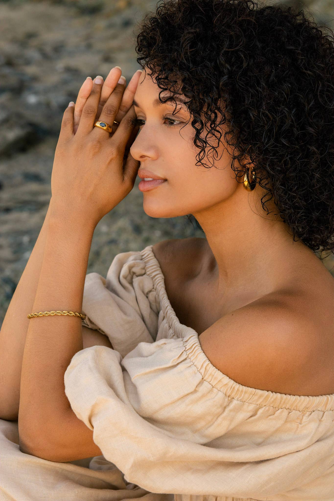 Priscilla Hoops
