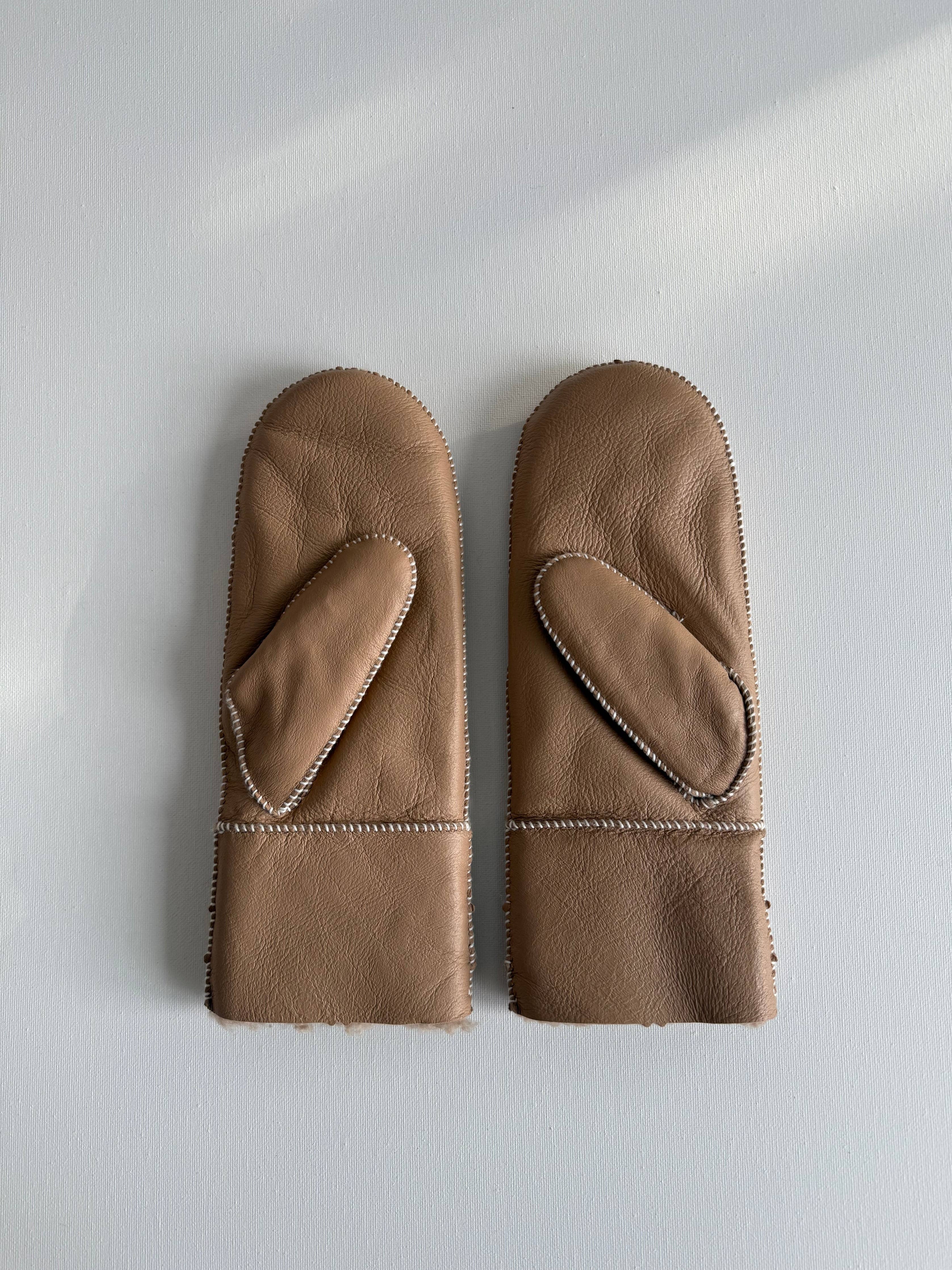SHEARLING MITTENS