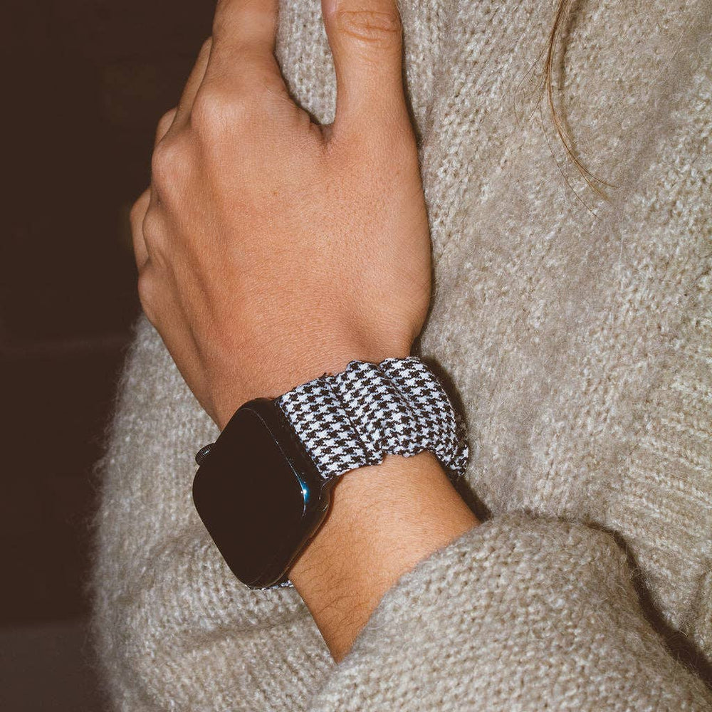 Black Houndstooth Scrunchie Apple Watchband