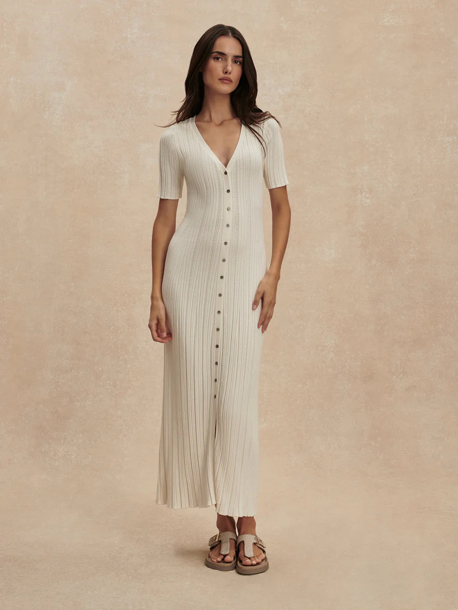 7f553a2ff82ced5726bee7669d299b09f8777932_1_VAR03486_ELEXA_KNIT_DRESS_SNOW_WHITE_007.webp