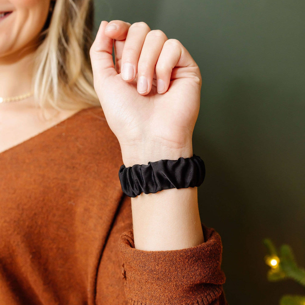 
                      
                        Onyx Luxe Scrunchie Band Compatible with Apple Watch
                      
                    