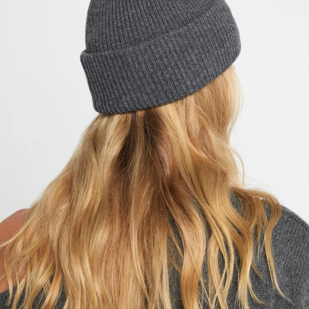 
                      
                        SG Cashmere Beanie
                      
                    