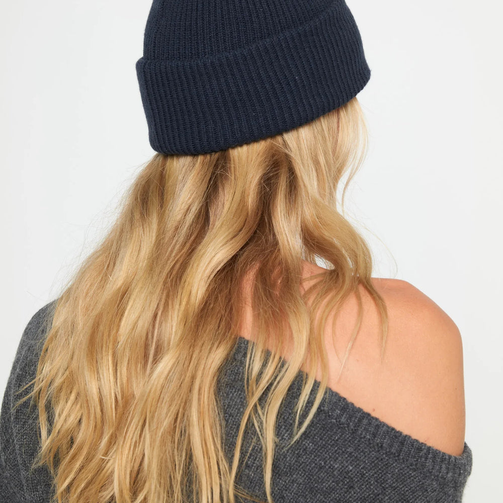 
                      
                        SG Cashmere Beanie
                      
                    