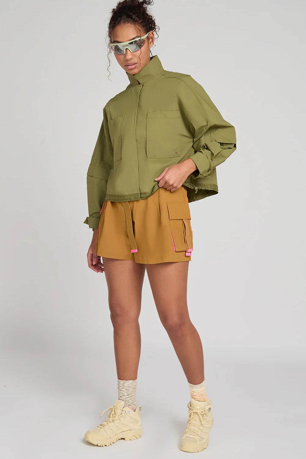 Look15_002.webp