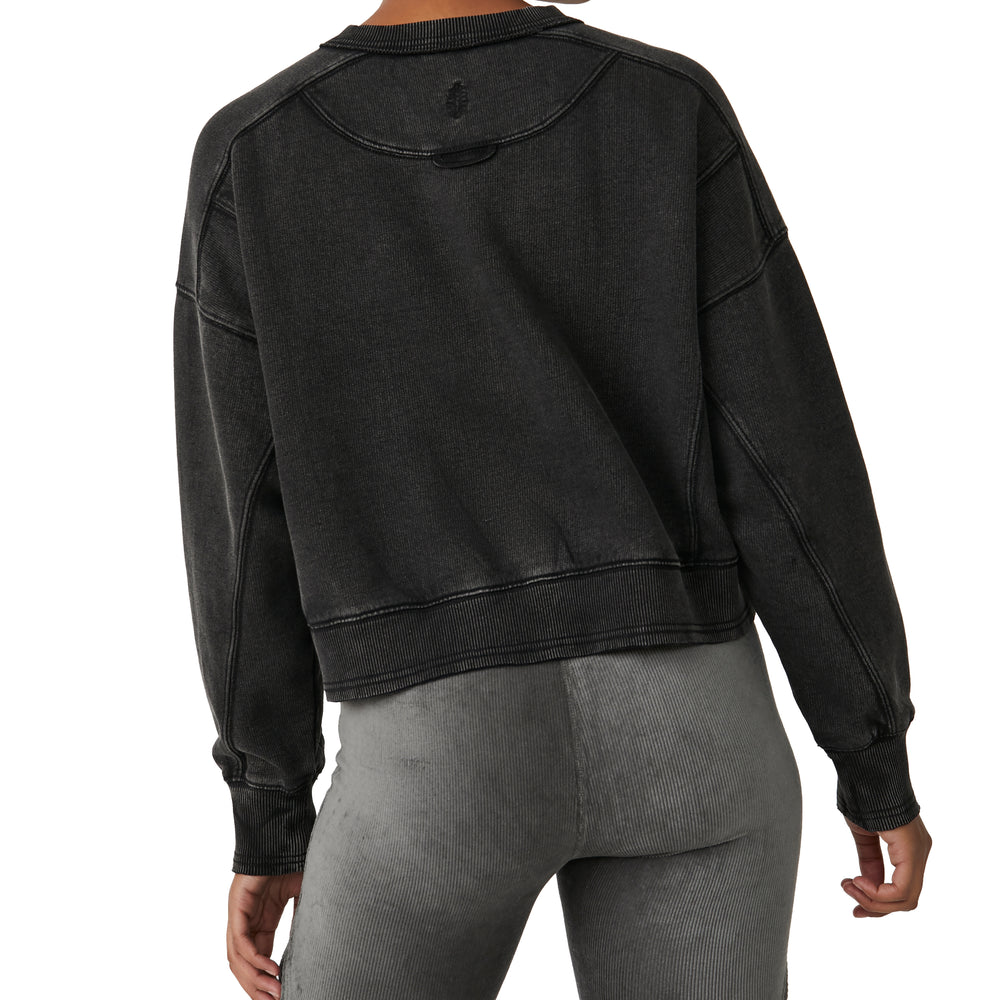 
                      
                        Intercept Pullover
                      
                    