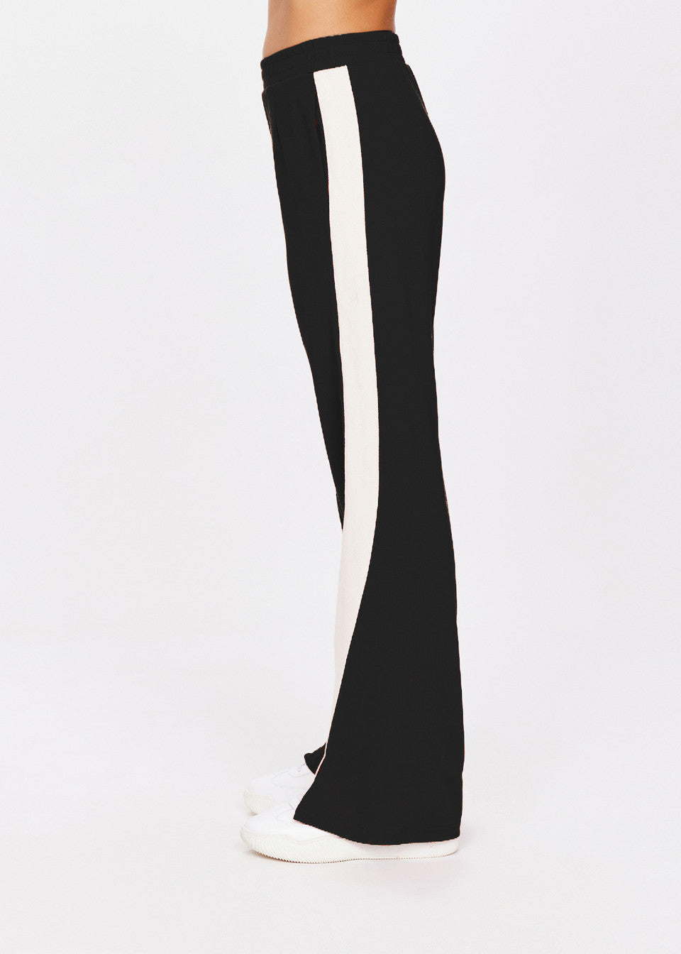 PETRA FLARE PANT