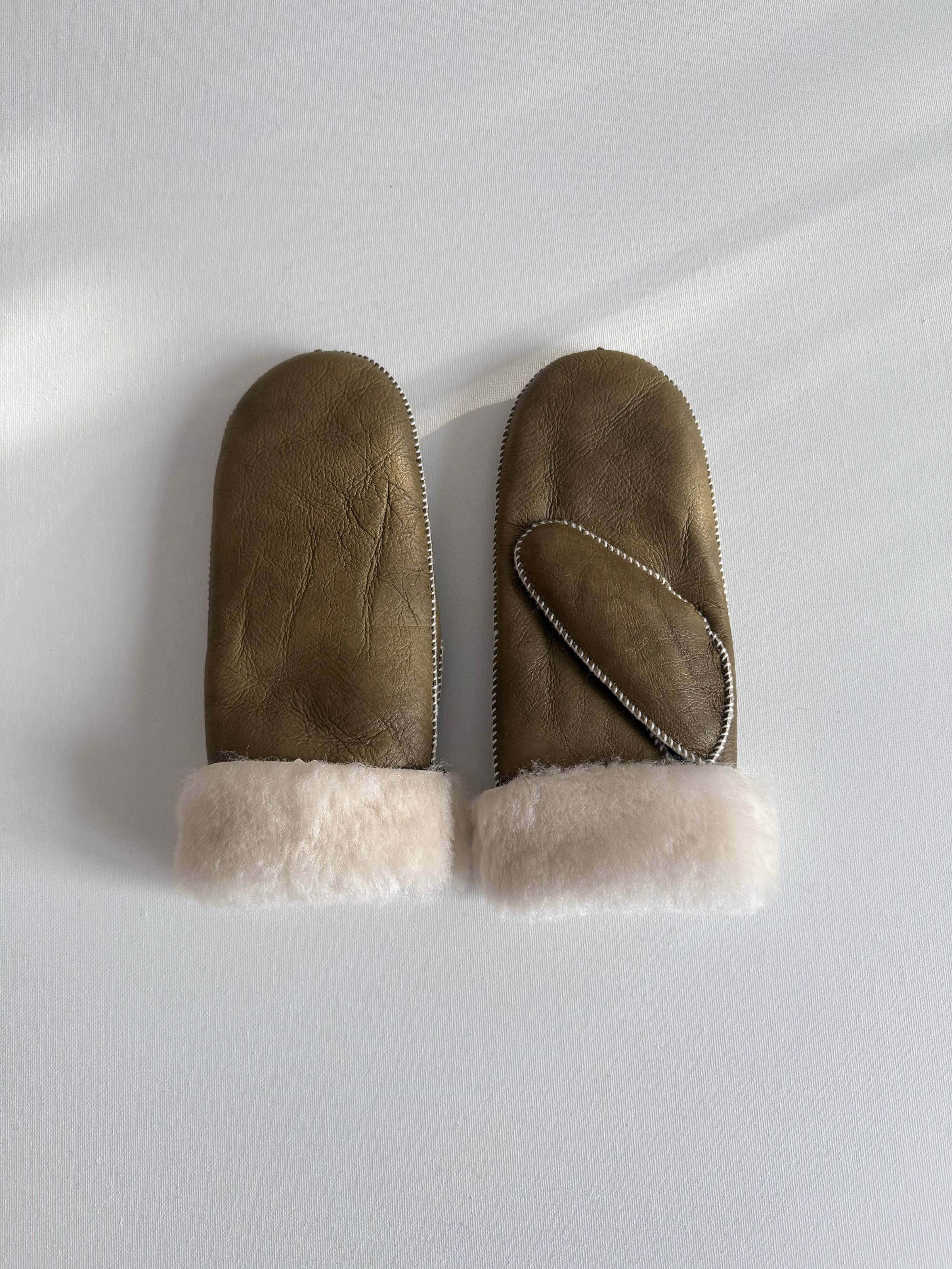 SHEARLING MITTENS
