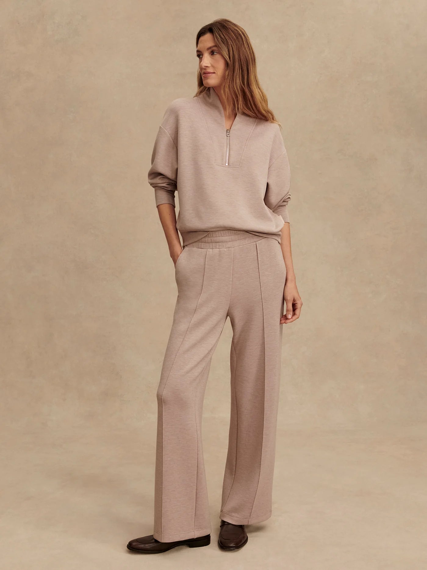 c54e3efe8591b5e8ae1409c872c25d238c34103b_VAR02104_THE_WIDE_LEG_PANT_28_TAUPE_MARL_044.webp