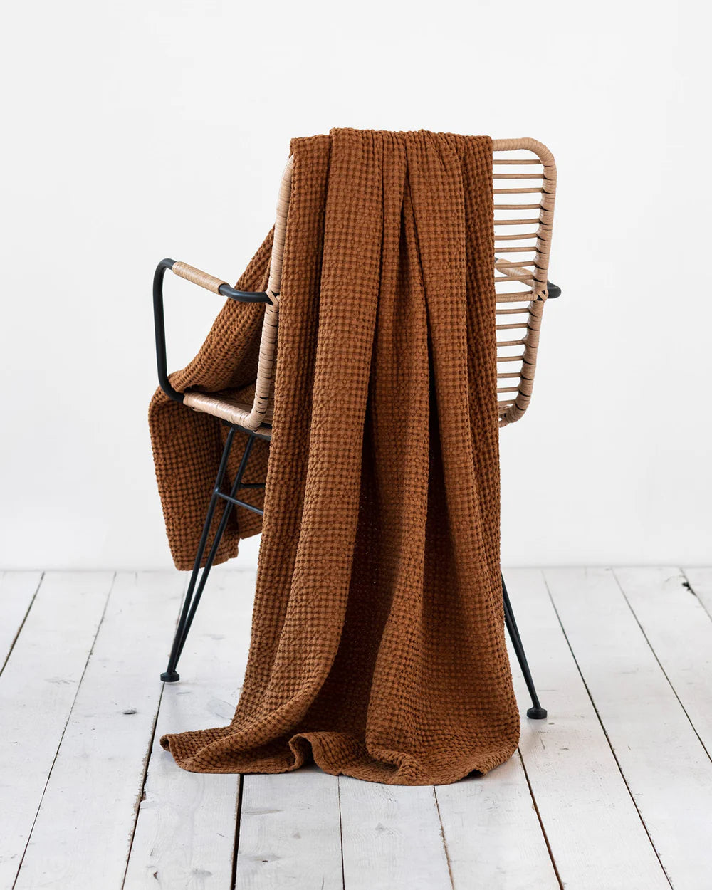 cinnamon-waffle-throw.webp