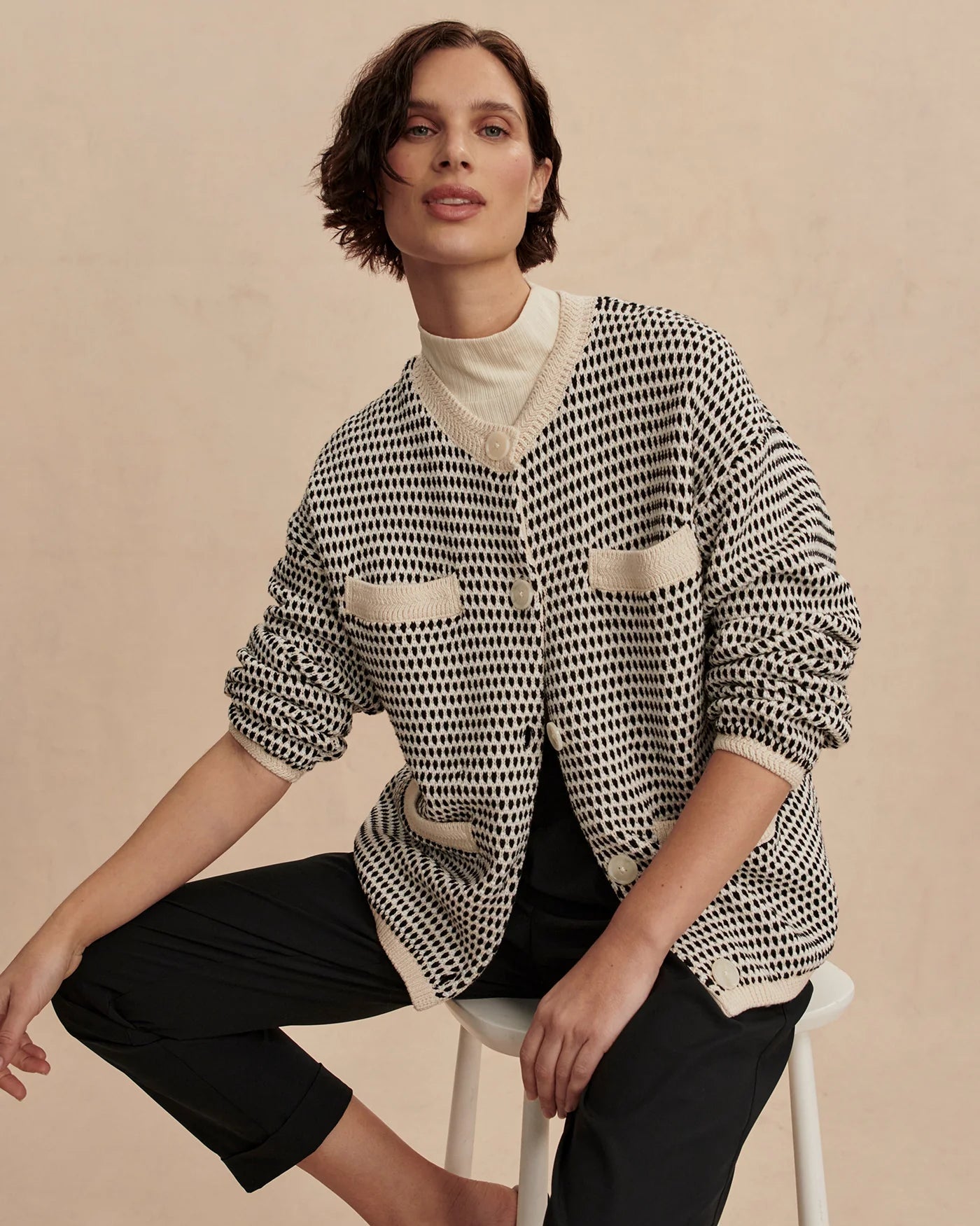 d2e5e8b2439bdaa6633034cd40c62a308b9ab3c6_VAR02589_TIDEWELL_TEXTURED_KNIT_JACKET_BIRCH_MULTI_STITCH_v2_088.webp