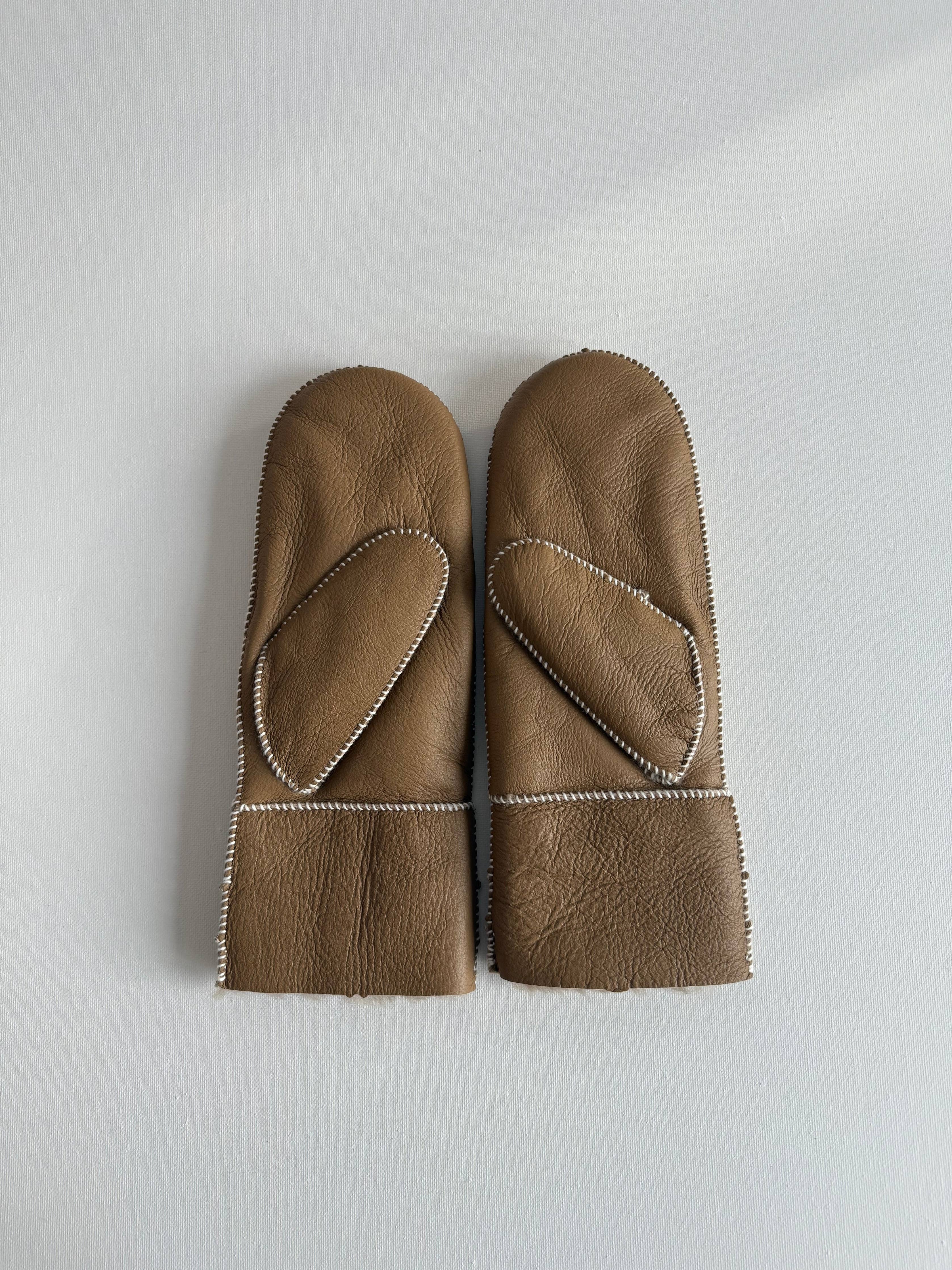 SHEARLING MITTENS