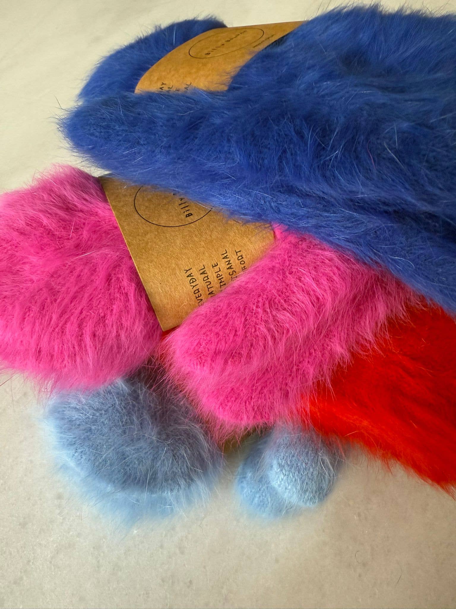 FLUFFY ANGORA MITTENS - neutral