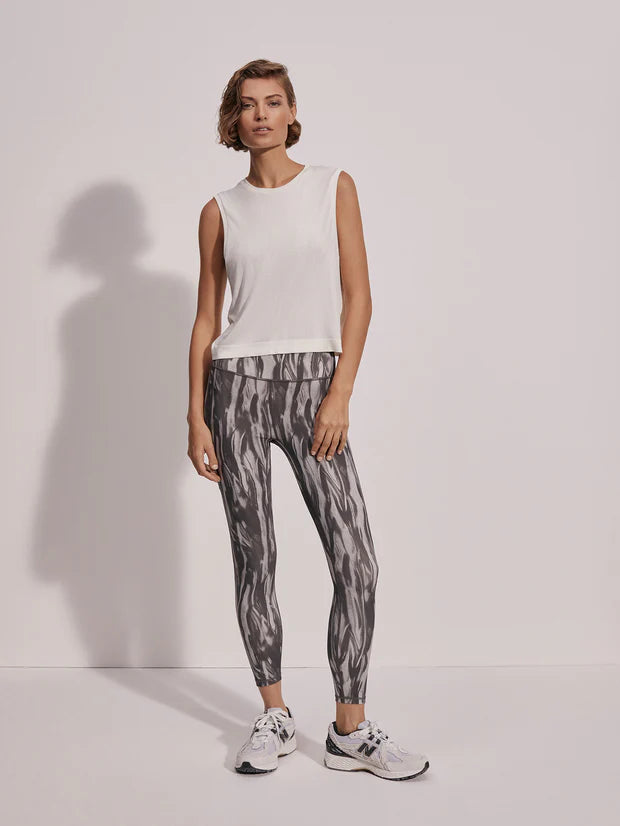 Page Seamless Crop Tank